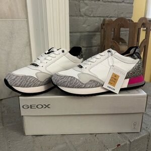 Geox Women’s tennis shoes size 7